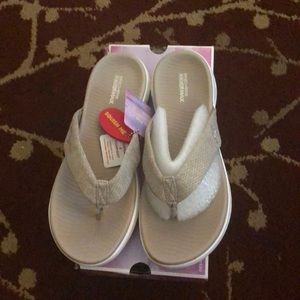 Skechers Go Walk Flip Flops